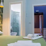 Wanderlust A Place To 4* Nápoly