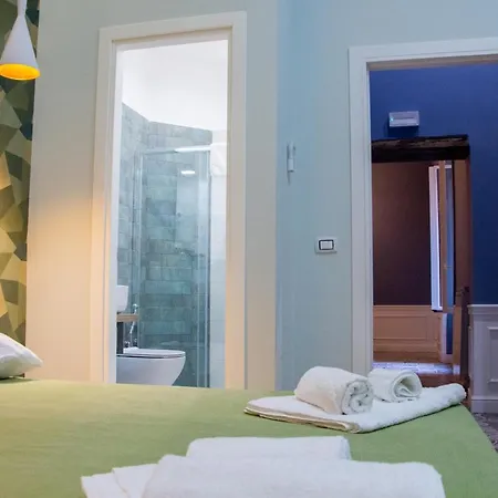 Wanderlust A Place To 4* Νάπολη